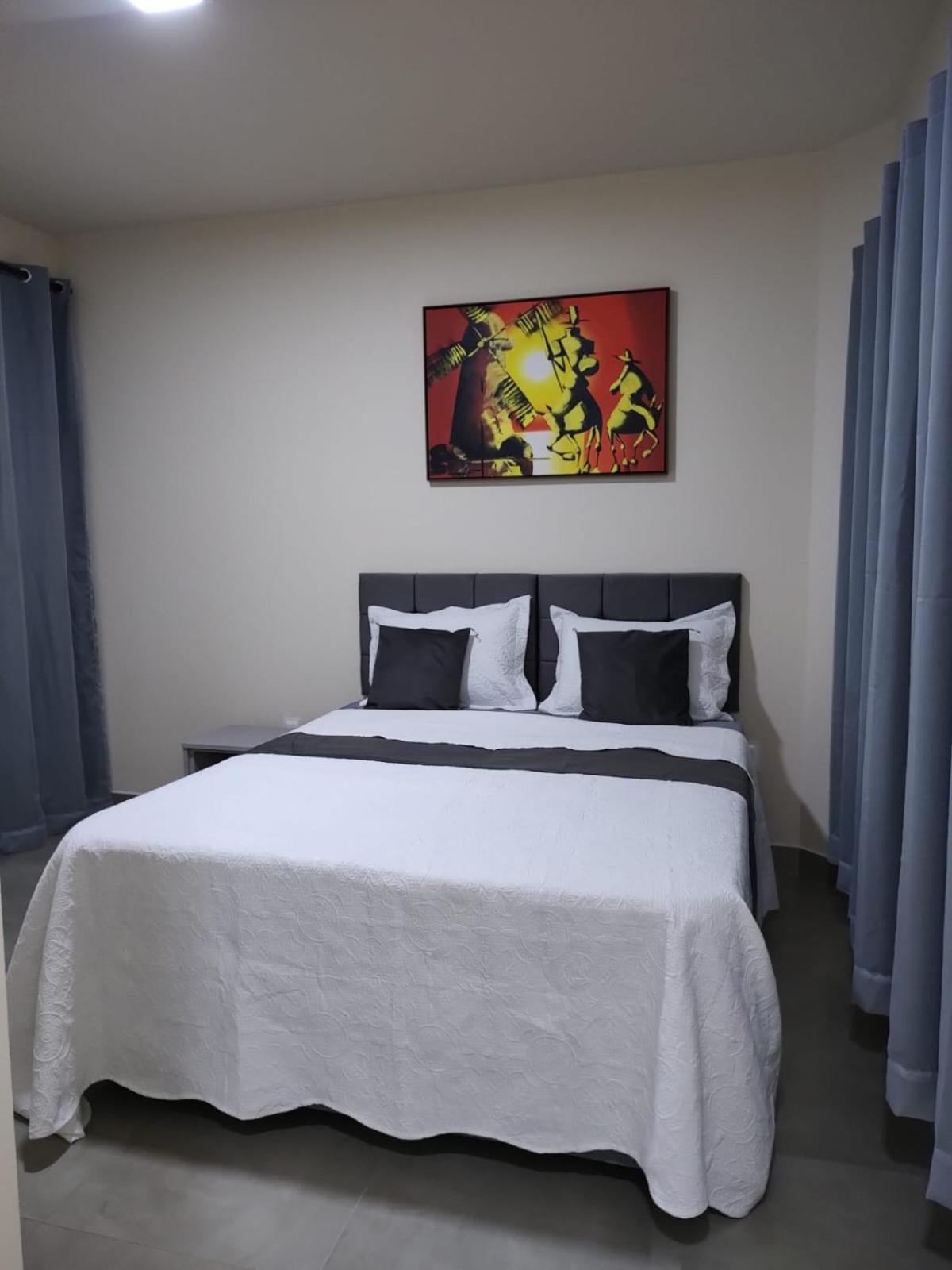 Morada Stucchi Hotel บัลเนอาริโอ กังโบริว ภายนอก รูปภาพ